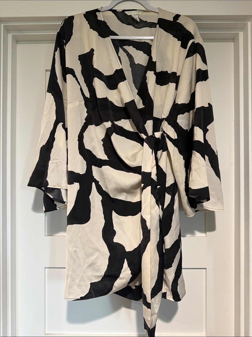 H&M Black & Cream Abstract Wrap Tunic Dress
